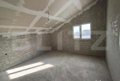 Casă cu 4 camere cu Teren 630 Mp în Leș - 1