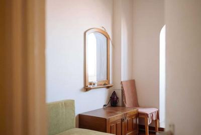 Apartament cu 4 camere decomandat în Vest - 1