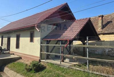 Casă cu 2 camere cu Teren 226 Mp în Hoghilag - 10