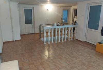 Casă cu 4 camere cu Teren 740 Mp în Pișchia - 5