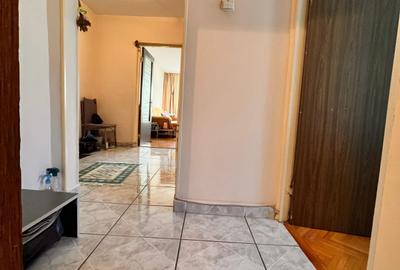 Ap. 3 camere,6-7 minute de mers pana la metrou.Mutare imediata !!! - 9