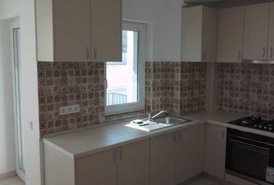 Apartament cu 3 camere în Florești