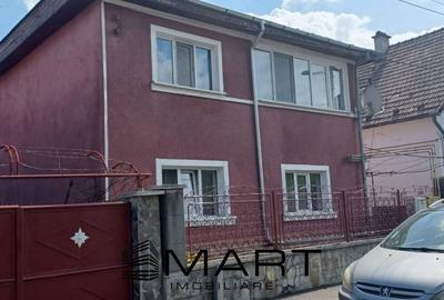 Casă cu 6 camere cu Teren 400 Mp în Sânpetru - 3
