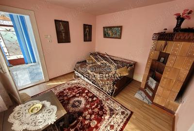 Casă cu 4 camere în Filipeștii de Târg - 13