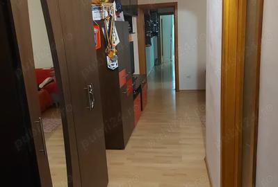 Vand apartament apartament cu trei camere in Slobozia - 2