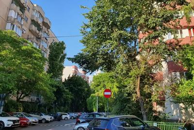 Apartament cu 2 camere decomandat, mobilat în 13 Septembrie