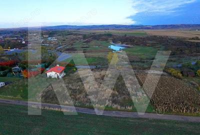 Oportunitate de Investi?ie Teren intravilan 4.270 mp cu PUZ Ocna Sibiului - 1