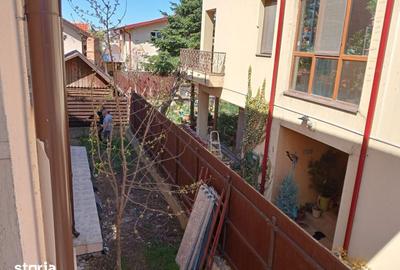 Casă cu 8 camere cu Canalizare în Fundeni - 7
