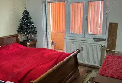 Apartament cu 3 camere decomandat în Soarelui - 4