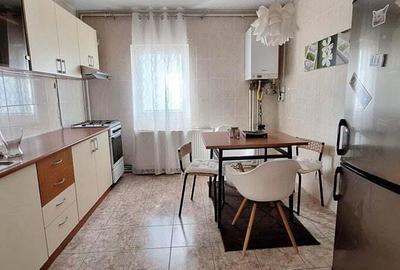 Apartament cu 3 camere decomandat în Aradului - 3