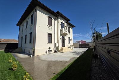 Casă individuală cu 10 camere cu Canalizare în Malu Mare - 2