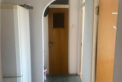 Apartament cu 4 camere decomandat în Tei - 10