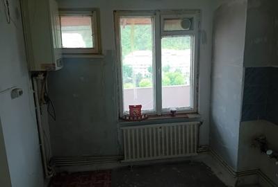 Apartament cu 4 camere decomandat în Central - 2