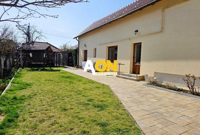 Casă individuală cu 4 camere cu Canalizare în Central - 2