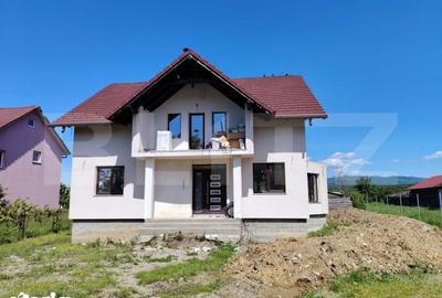 Casă cu 5 camere cu Teren 2400 Mp în Șieu - 9