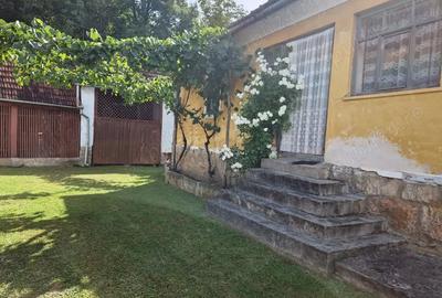 Casa intr-un loc superb - 1