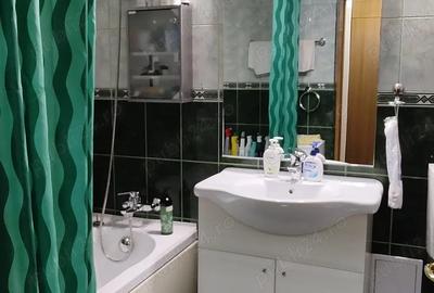 Apartament cu 3 camere decomandat în Decebal - 4