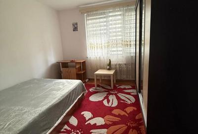 Apartament cu 3 camere semidecomandat în Pajura - 2