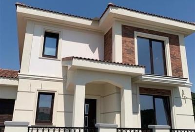 Duplex despartit prin garaj la liziera padurii Dumbravita -  Balcescu - 24