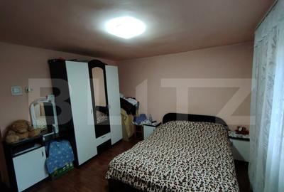 Casă cu 4 camere cu Teren 250 Mp în Lascăr Catargiu - 1