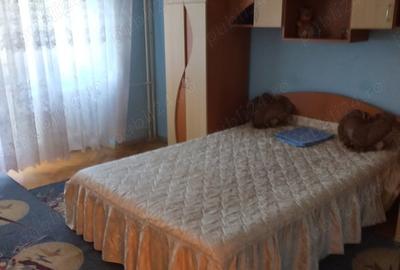 Inchiriez 1 camera - 1