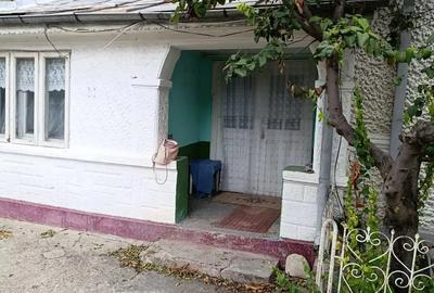 Vand casa in jud Vrancea - 1