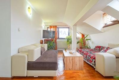 Casă cu 7 camere cu Teren 1167 Mp în Tractorul - 29