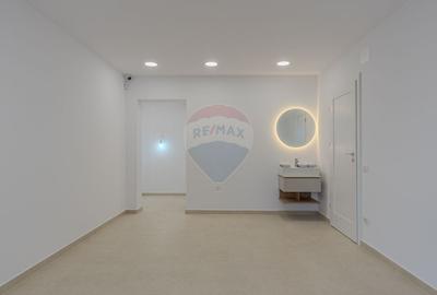 Clinica medicala-9 cabinete- URBAN PLAZA - bloc 15 parter! - 26