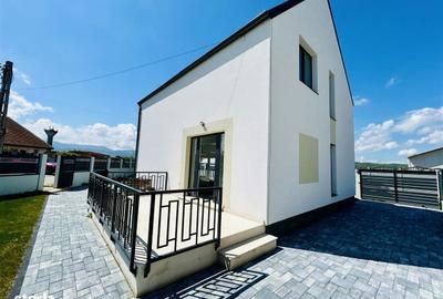 Casă cu 4 camere cu Teren 416 Mp în Cristian - 6