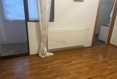 Garsoniera de , zona Spitalul Judetean Focsani , 28 mp , de - 19