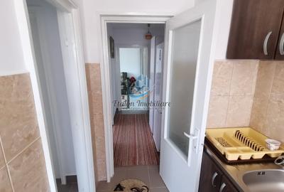 Apartament 4 camere, decomandat, 65 mp, Calea Romanului - Rate - 10