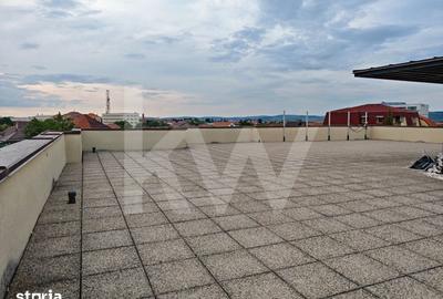 Spațiu comercial, de 914 mp, în Central - 2