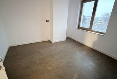Apartament cu 3 camere decomandat în Exterior Vest - 4