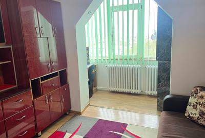 Apartament cu 2 camere decomandat în Micro 15 - 6