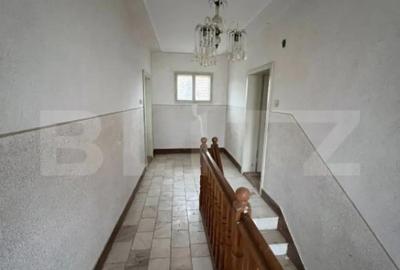 Casă cu 4 camere cu Teren 365 Mp în Central