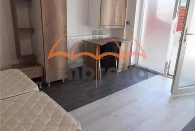 DE INCHIRIAT garsoniera 22 mp, modern, zona Horea Gara, parcare
