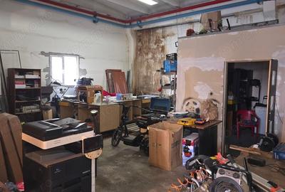 Spațiu comercial, de 130 mp, în Central - 4