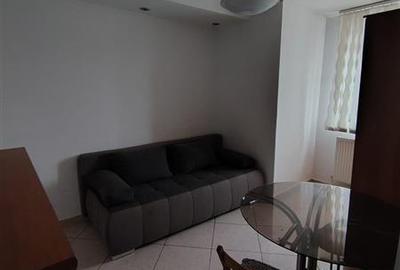 Apartament cu 4 camere decomandat în Central - 1