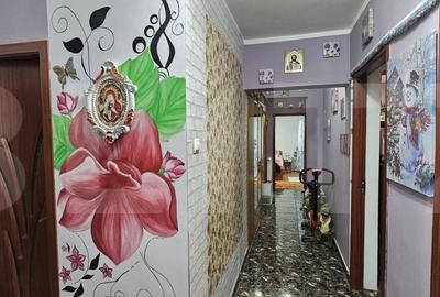 Apartament 3 camere, decomandat, parter inalt - Sf.Gheorghe - 2