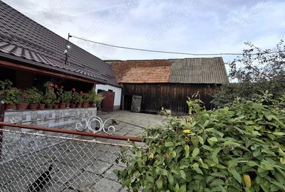 Casa de vanzare si 5 ha de pamant! - 4