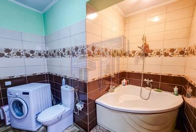 Casă individuală cu 10 camere cu Canalizare în Andronache - 6
