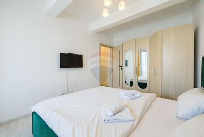 Apartament cu 3 camere semidecomandat, mobilat în 15 Noiembrie - 18