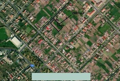 Teren de 2880 mp, în Central - 1