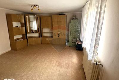 Casă cu 3 camere cu Teren 126 Mp în Central - 10