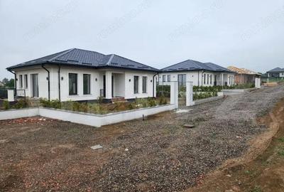 Casă cu 3 camere cu Teren 540 Mp în Salcea - 4