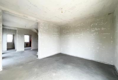 Duplex cu 3 camere cu Canalizare în Moșnița Nouă - 1
