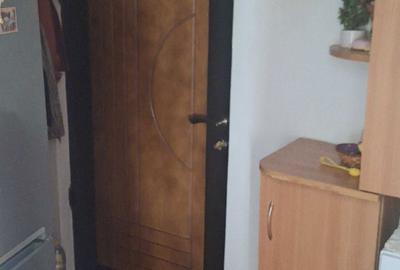 Apartament cu 2 camere nedecomandat în Trivale - 2