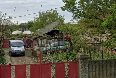 Vand proprietate cu teren de 1.840 mp Golen?i, Dolj - 1