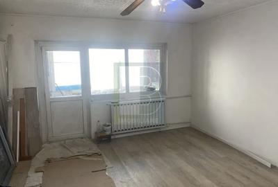 Garsonieră decomandată în Decebal - 2