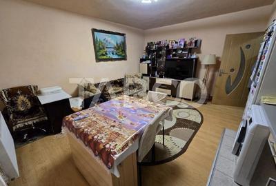 Apartament 3 camere de vanzare etajul 1 cu balcon boxa Gusterita Sibiu - 2